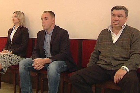 Kyšių reikalavusiems pareigūnams – 170 tūkst. litų bauda