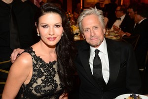 Michaelas Douglasas ir Catherine Zeta-Jones vėl kartu