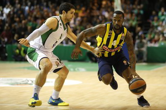 B. McCalebbas palieka Stambulo „Fenerbahce“ ekipą