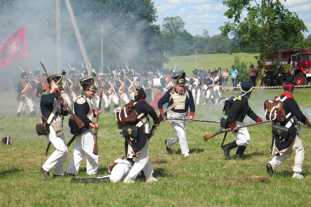 Vilkmergės (Deltuvos) mūšis nebuvo vienintelis renginys šiųmetiniame tarptautiniame gyvosios karo istorijos festivalyje Ukmergėje.<br>D.Zimblienės nuotr.