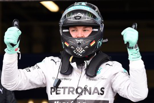 Silverstone iš pirmos pozicijos startuos N. Rosbergas