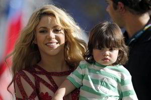 Į sceną sūnų atsinešusi Shakira rėžė jaudinančią kalbą
