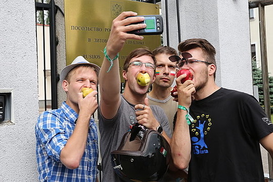„Obuolių akcijos“ dalyvis: norime išreikšti solidarumą Lenkijai