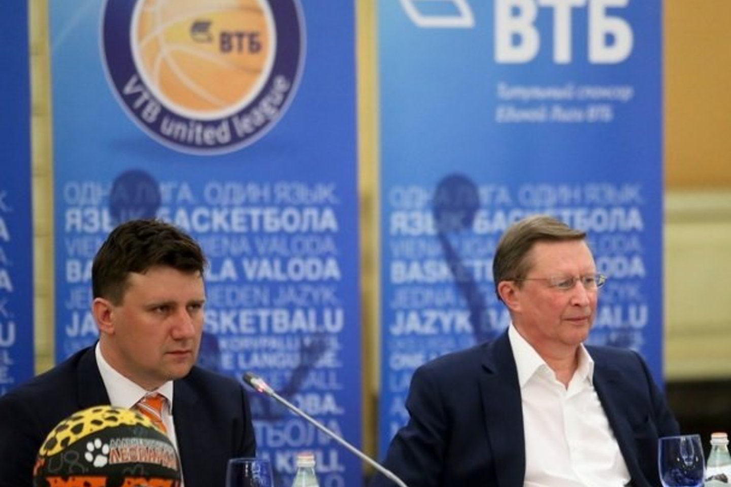 Jungtinė lyga tapo lyg ašaka gerklėje Rusijos krepšinio federacijai.