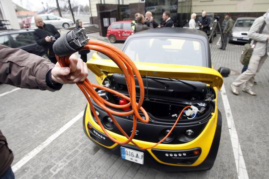 Patvirtinta: Vilniuje bus įrengtos 79 elektromobilių aikštelės