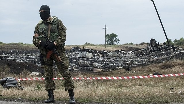 Į kampą spaudžiami separatistai numušė Ukrainos naikintuvą