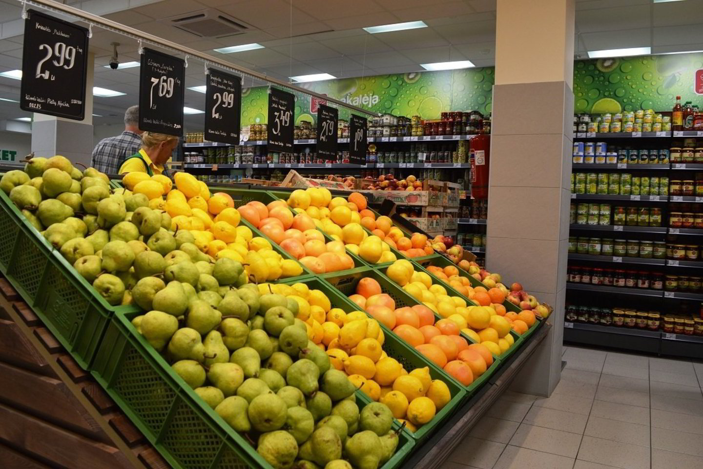 Pirkėjams patrauklias prekių kainas „Fresh Market“ tinklas pateikia nuolatos.