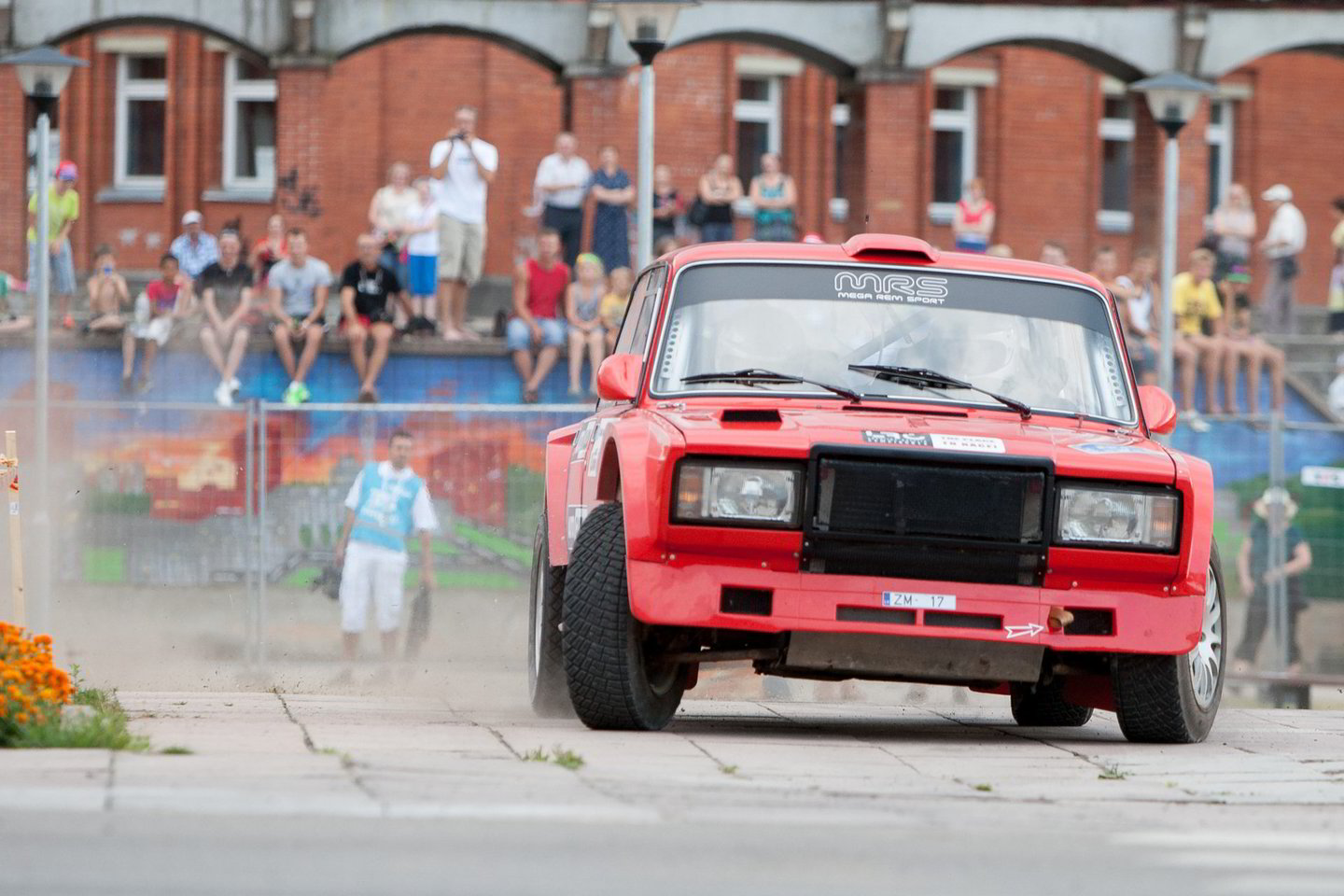 „300 Lakes Rally“ akimirka.