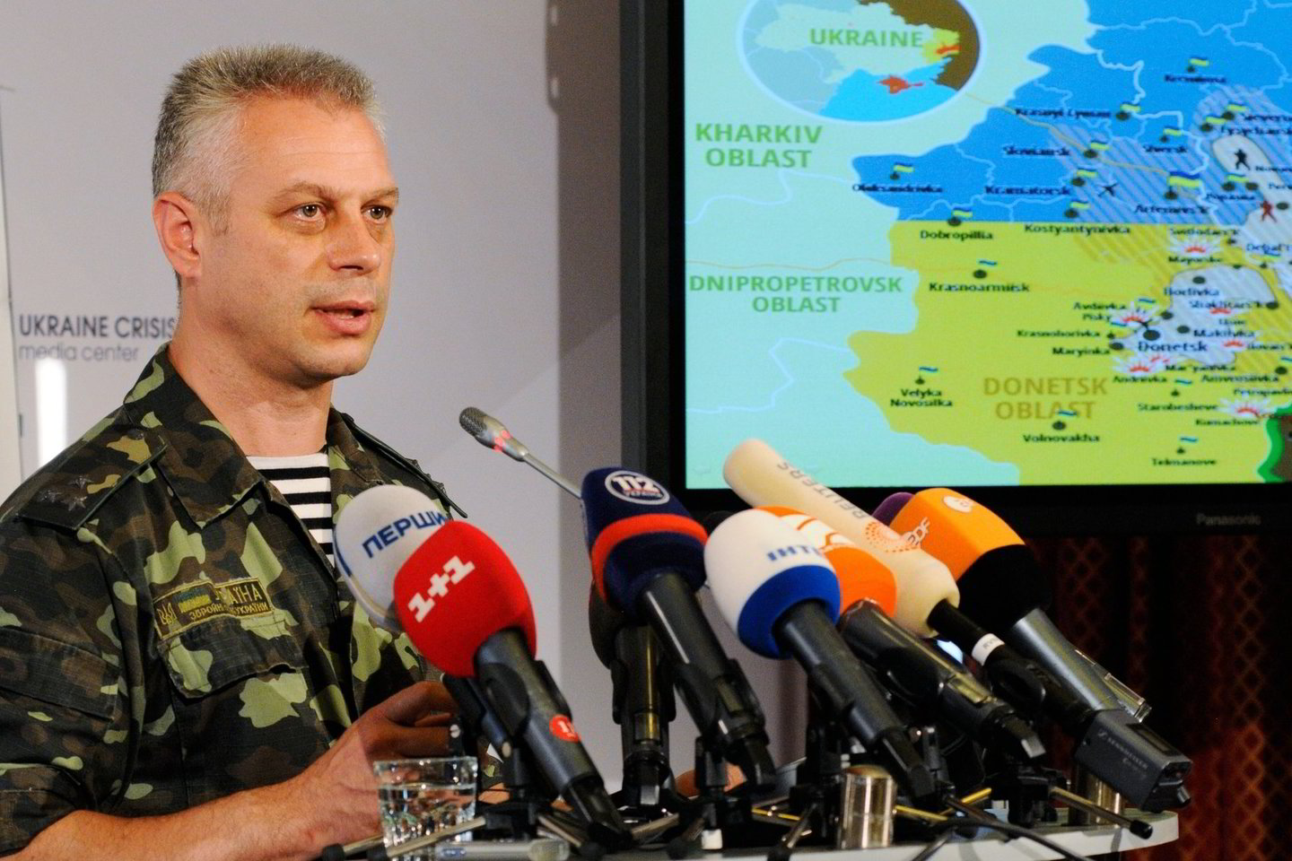 Ukrainos nacionalinio saugumo ir gynybos tarybos atstovas Andrijus Lysenka sakė, kad kolona nebuvo sertifikuota Tarptautinio Raudonojo Kryžiaus Komiteto