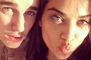 Lietuvių kilmės manekenei S.Shaik būti J.Bieberio drauge – gėda?