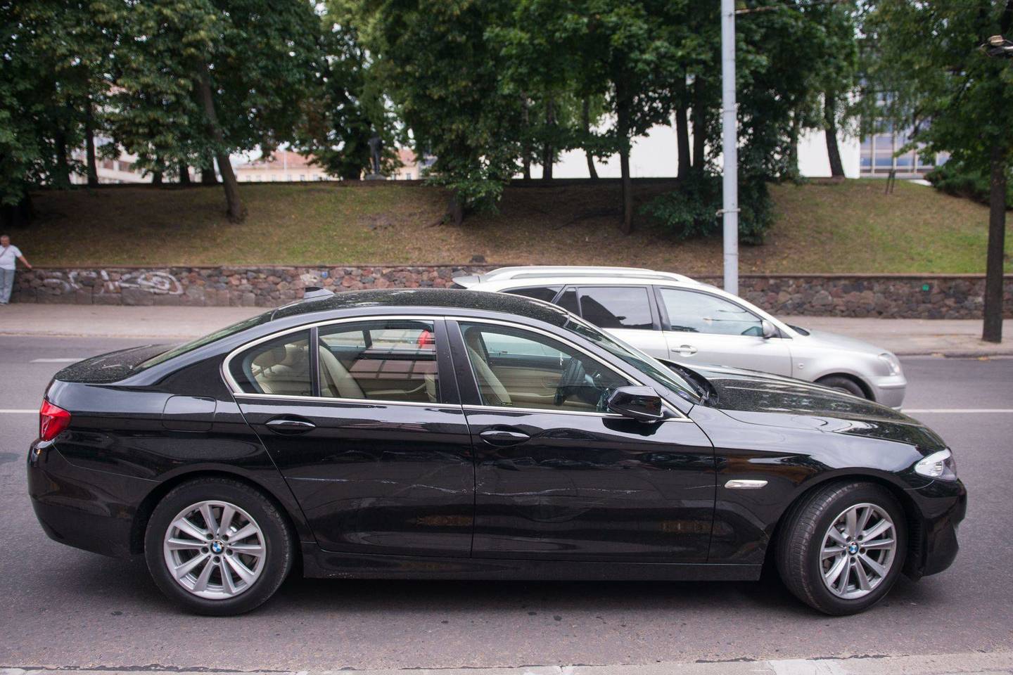 Ekspertai sako sulaukiantys vis daugiau skundų iš automobilių nuomos kaina nepatenkintų gyventojų.