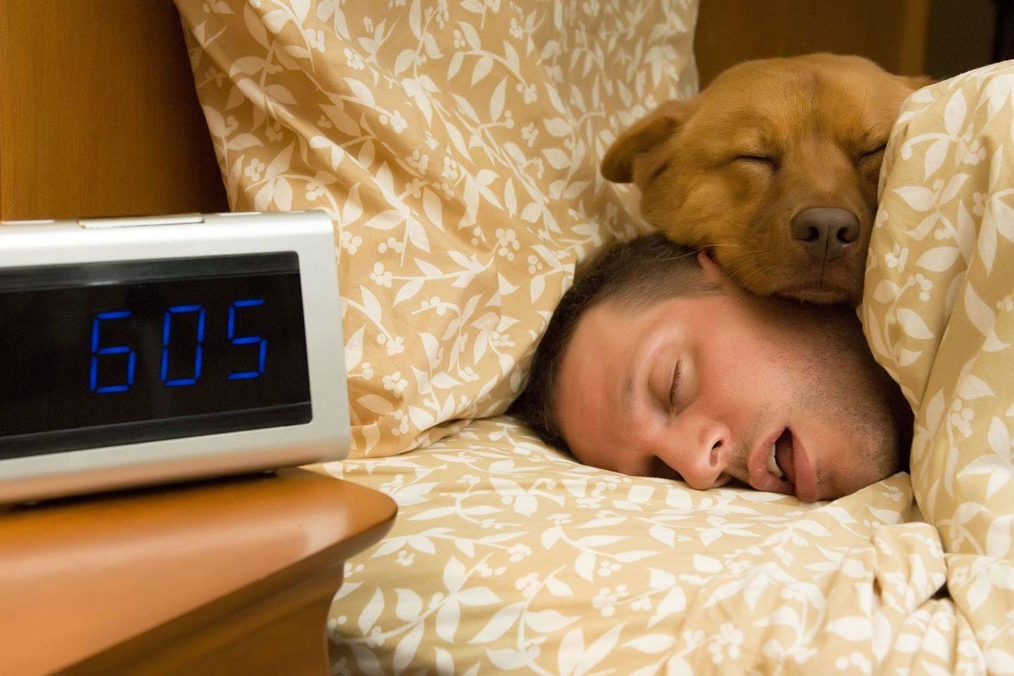 Jeigu užsirašysite vidury nakties kilusias mintis, tai padės jums lengviau užmigti, nei pusę nakties galvojant apie jas.<br>123 rf nuotr.