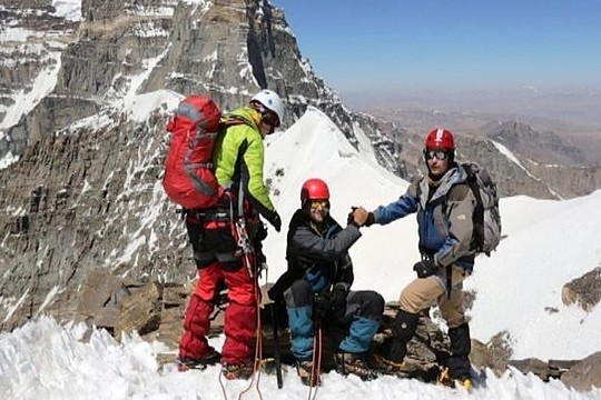 Į lietuviškas viršūnes ant pasaulio stogo – su galvos skausmu