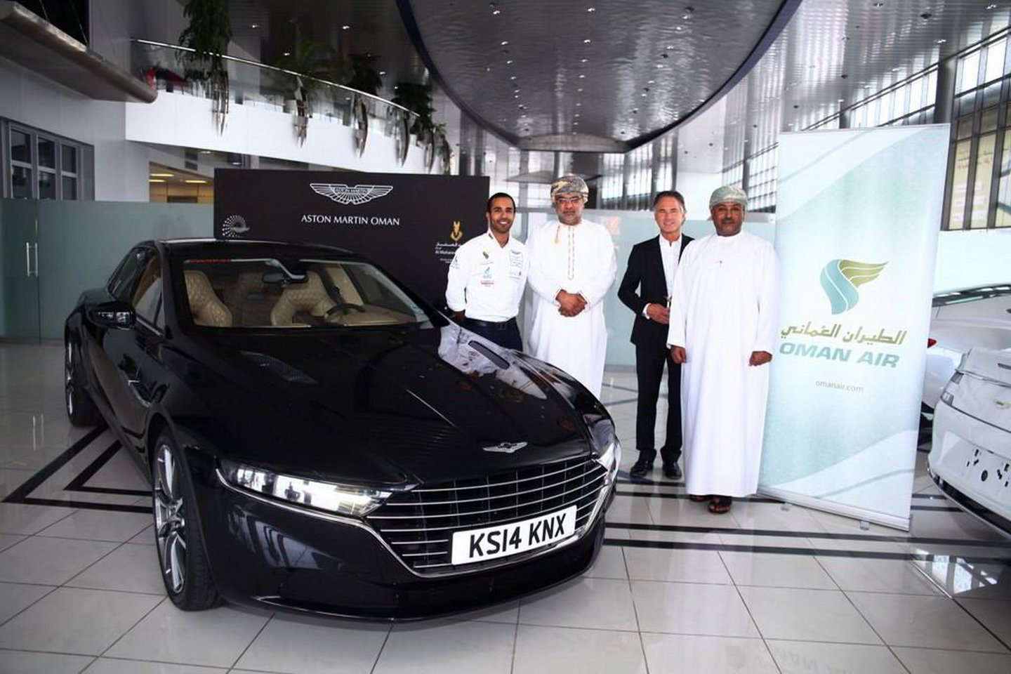 Serijinei gamybai beveik paruoštas „Aston Martin Lagonda“<br>„Oman Air“ nuotr.