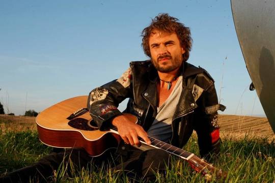 Po filmo „Pakeliui“ fotosesijos šuo atsidūrė pas veterinarą