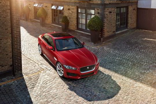 „Jaguar XE“ - modelis, turintis nušluostyti nosį 3 serijos BMW