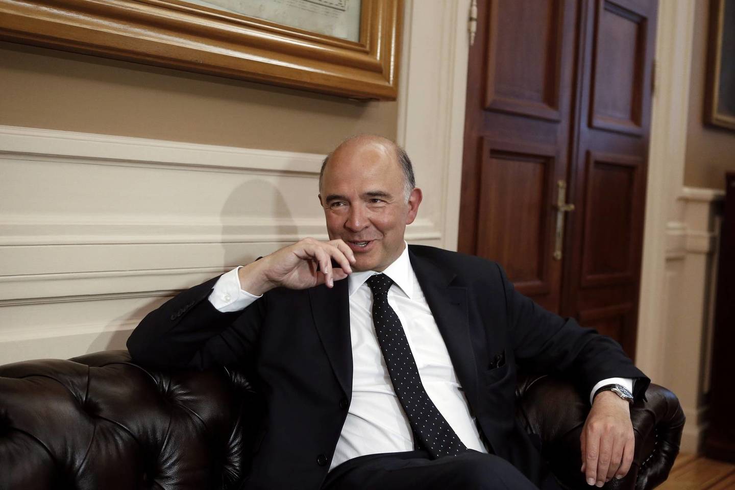 Svarbiausiu laikomas eurokomisaro, atsakingo už ekonomikos ir pinigų reikalus, portfelis atiteko buvusiam Prancūzijos finansų ministrui socialistui Pierre'ui Moscovici.<br>Reuters nuotr.