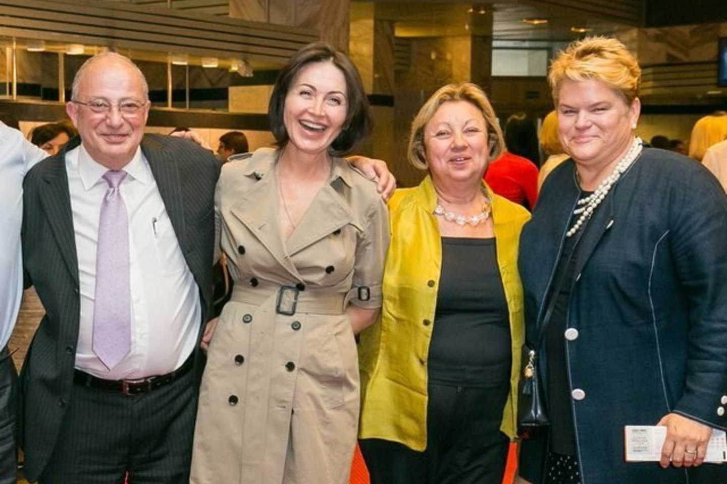 Žinoma medikė Audronė Usonienė (dešinėje) su konferencijos su Baltijos Vaisingumo draugijos nariais iš Izraelio, Jungtinės Karalystės ir Rusijos.