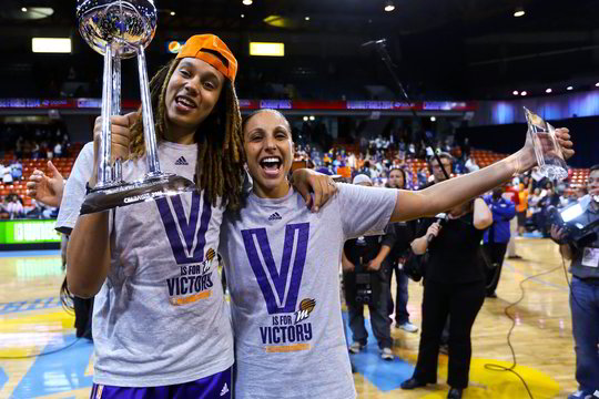 „Mercury“ krepšininkės tapo moterų NBA čempionėmis