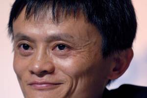 Turtuolių viršūnėje - interneto prekybos milžinės įkūrėjas