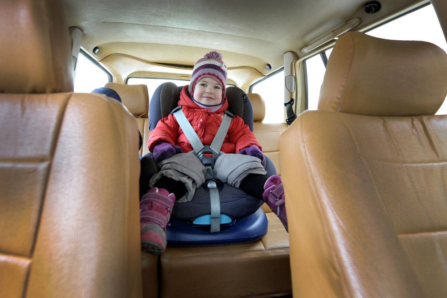 Vaikiškos saugos kėdutės tarnavimo laikas siekia nuo 6 iki 10 metų.<br>Renato Neverbicko nuotr.