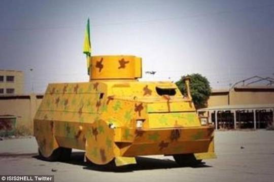 Teroristų atakas stabdančių kurdų kovos mašinos primena filmus