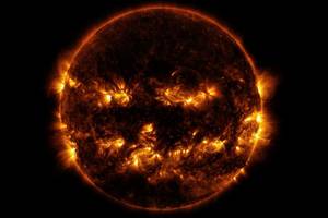 Dėmės atskleidė šiurpų Saulės veidą