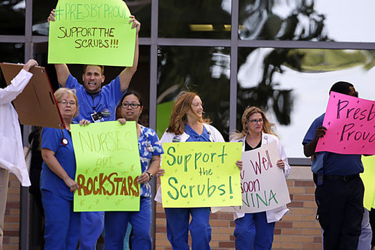 JT piktinasi, kad turtingosios šalys gaili pinigų kovai su Ebola