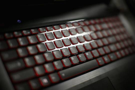 Daugėja pranešimų apie neteisėtą ar žalingą turinį internete