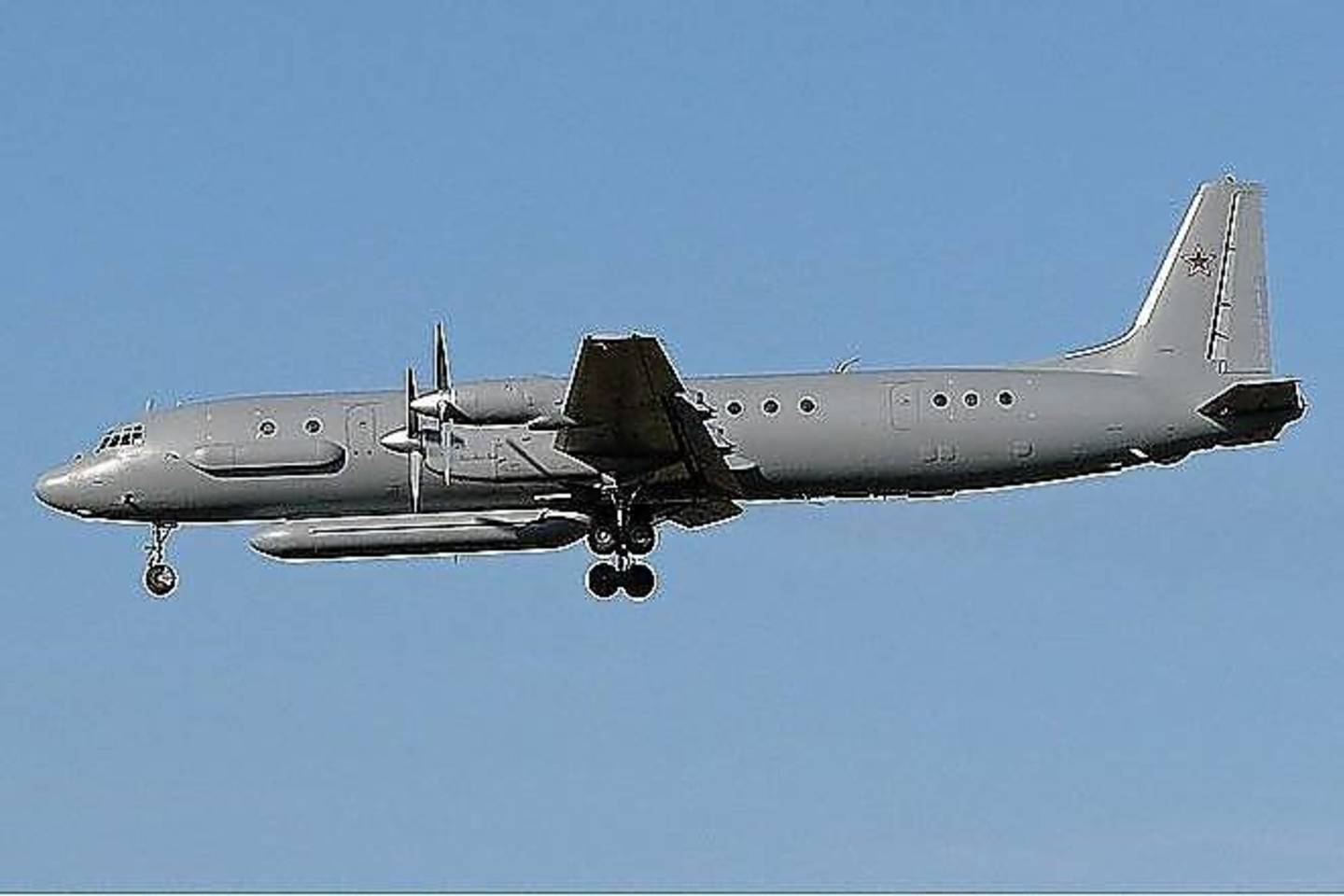 Ketvirtadienį prie Latvijos vėl pasirodė Rusijos žvalgybinis orlaivis Il-20.<br>K.Naumenko/commons.wikimedia.org nuotr.