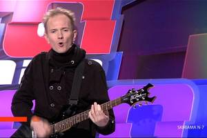 N. Pečiūra-Atsuktuvas: „Jei daina bloga, užverskim sceną papais“