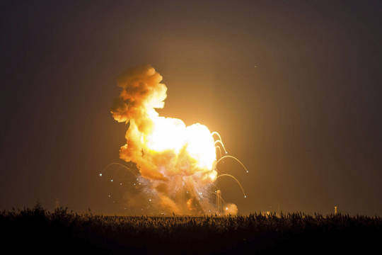 NASA raketą „Antares“ susprogdino tyčia