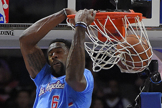 NBA lygoje – monstriškas D. Jordano dėjimas ore per R. Gobertą