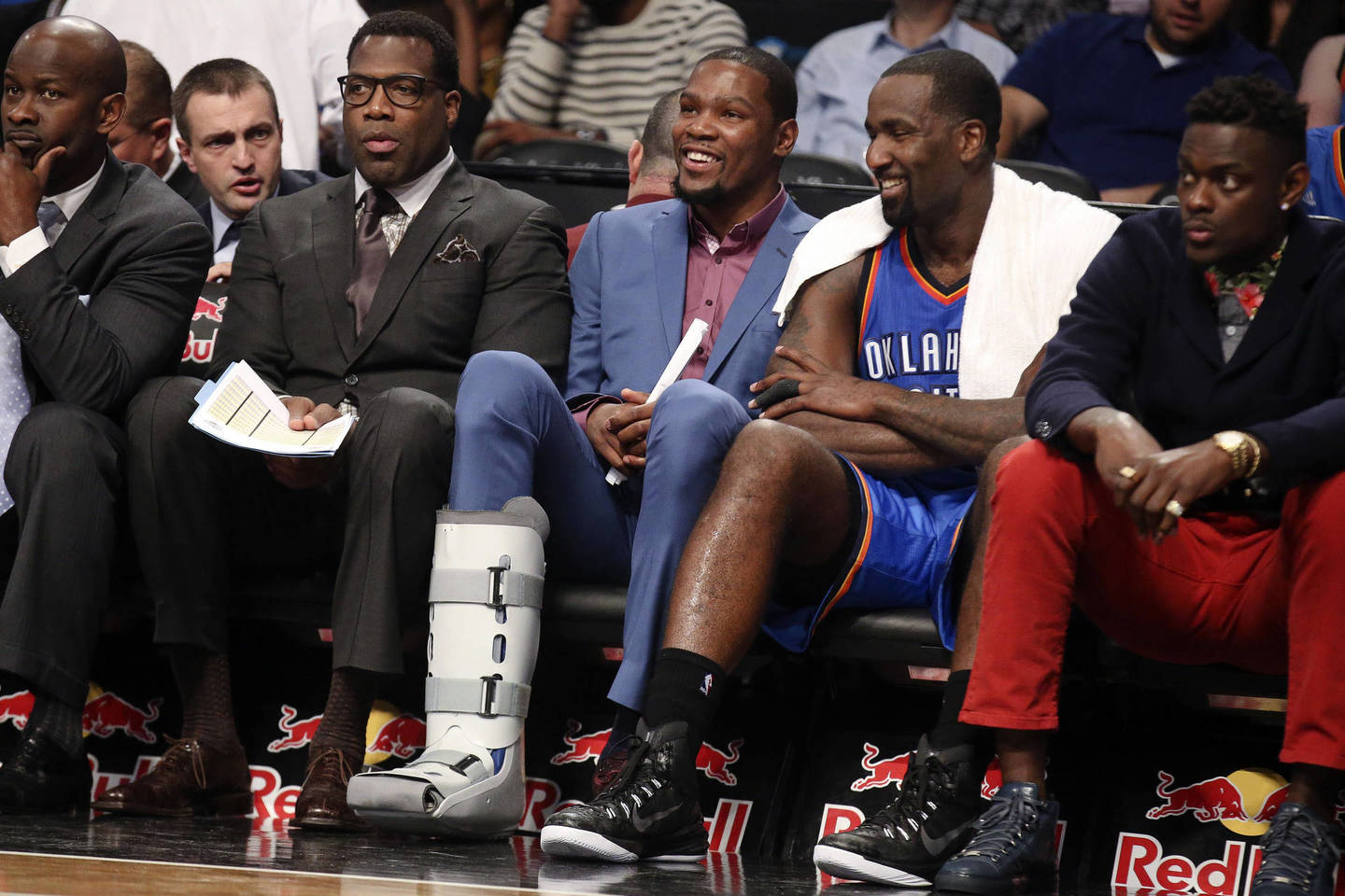 „Nets“ - „Thunder“.