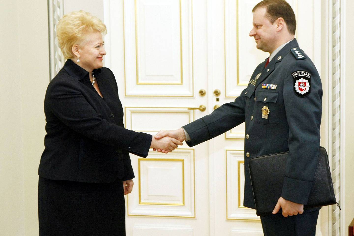 Politologą nustebino tai, kad D.Grybauskaitė S.Skvernelį ministru paskyrė su juo net nesusitikusi.