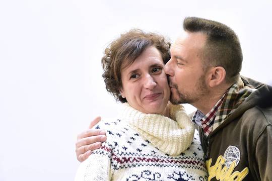 Ebolos karštligę įveikusi ispanų slaugė nesutramdė ašarų