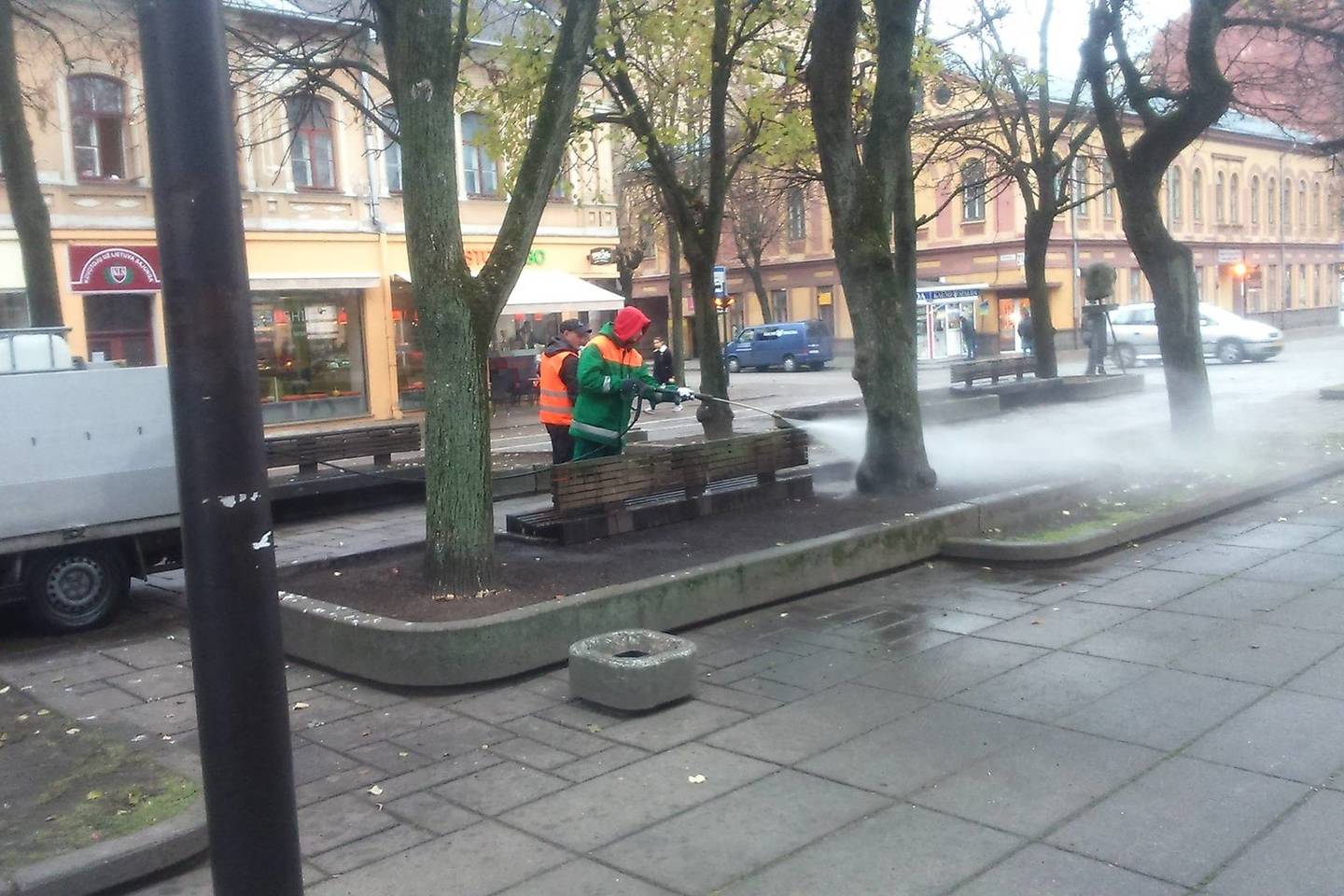 Kaune suoliukai plaunami ir per lietų.