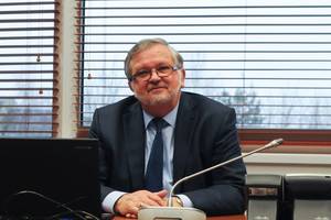 Pensininkas V. Bumelis: „Netikėkite tuo, kas parašyta pase“