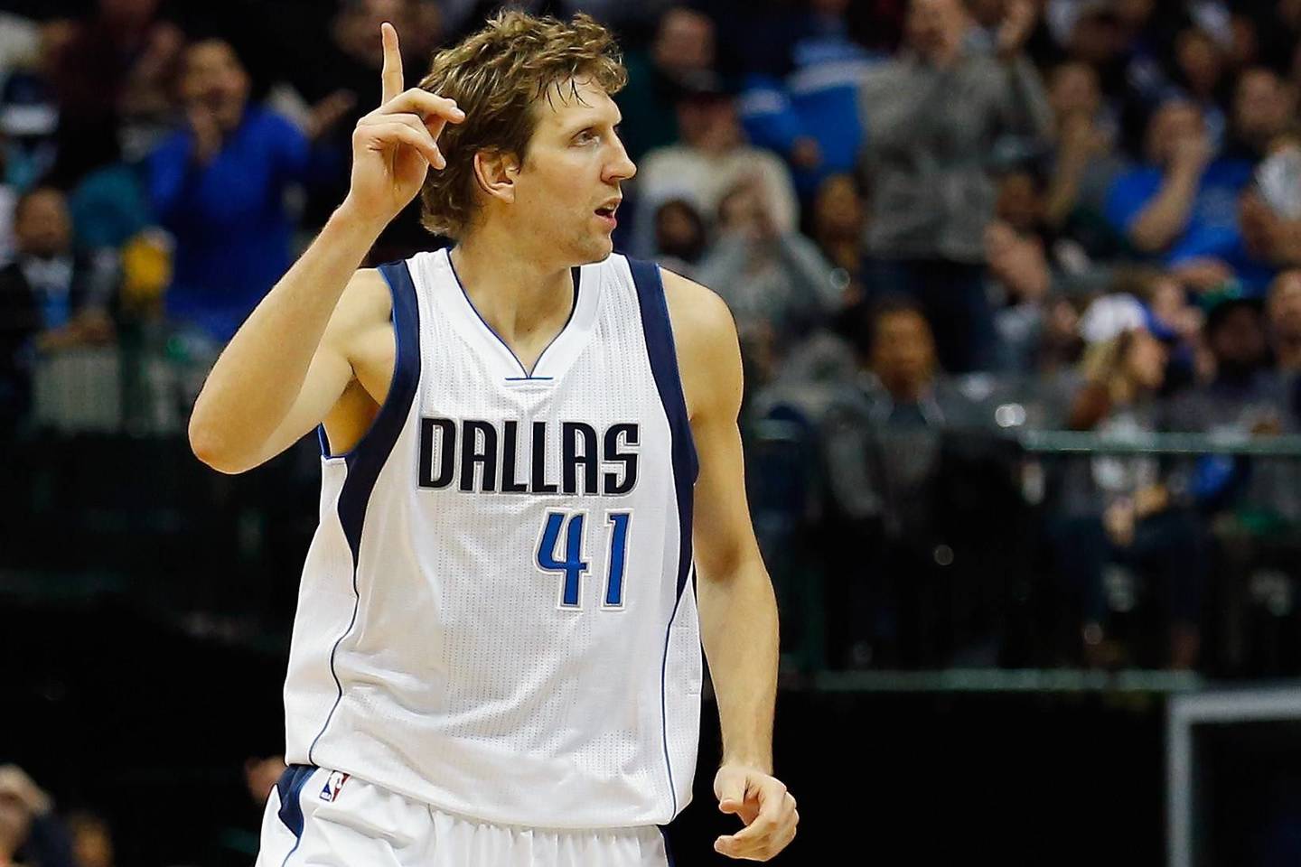 Į „Kings“ krepšį D.Nowitzkis įmetė 23 taškus.