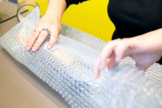 Lietuviams daugiausia siuntų iš užsienio atsiunčia kinai