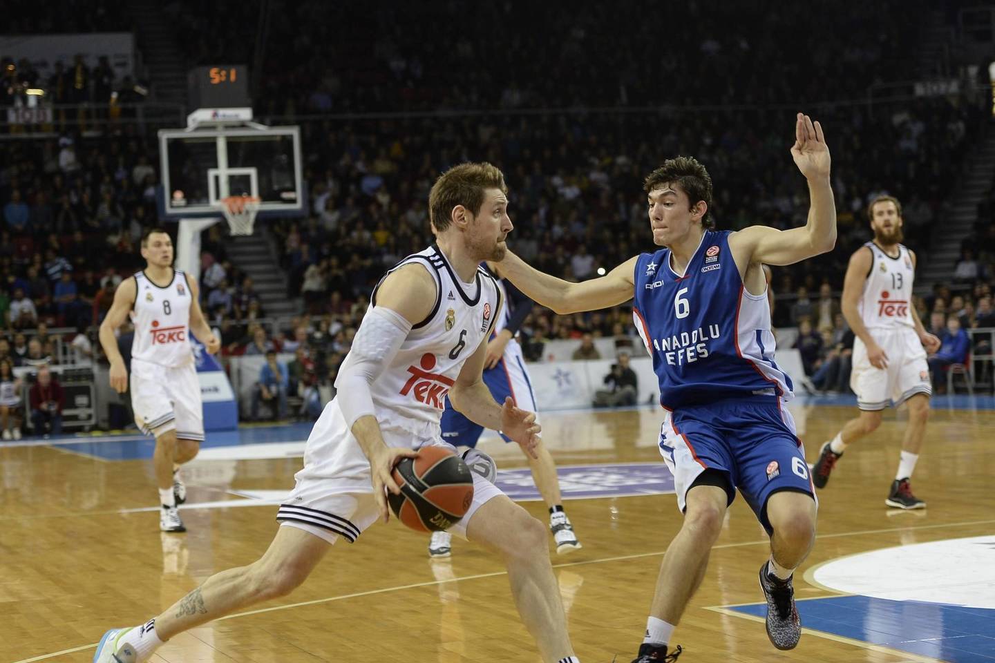 „Anadolu Efes“ – „Real“ mačo akimirka.