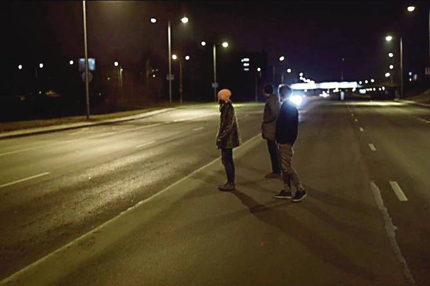 M.Kavtaradzės filme jaunuoliai nuolat atsiduria pasirinkimo kryžkelėse.