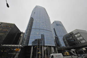 Visi merai klimpo į skolas. Kodėl?