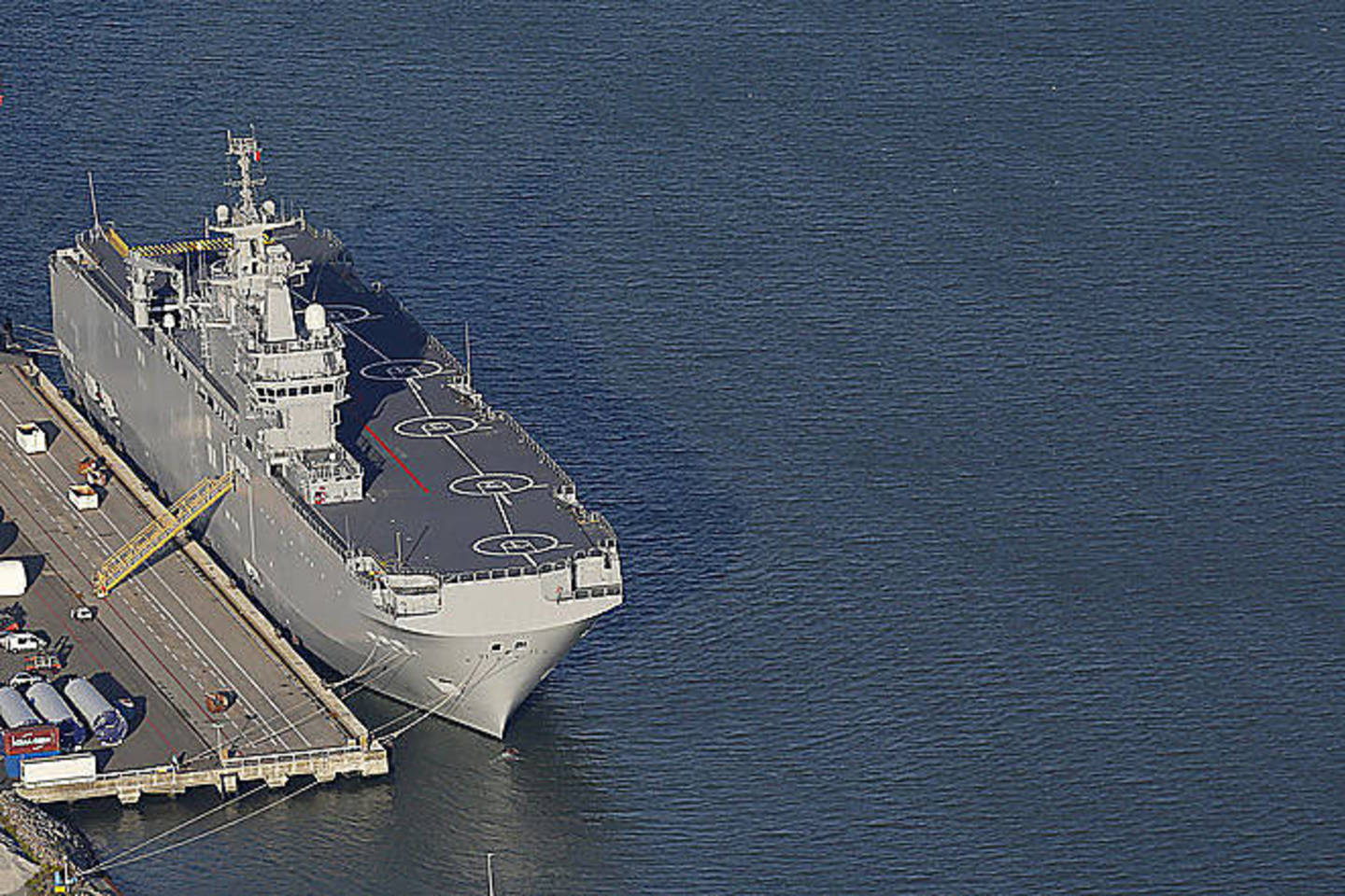Rusijos vadovybė lapkričio 14 dieną pareiškė, kad Maskva „Mistral“ laivo „Vladivostok“ lauks iki lapkričio pabaigos