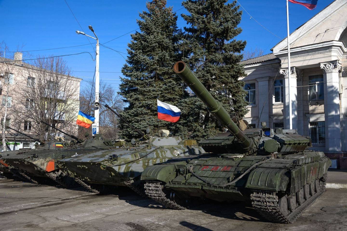 NATO ir kitų šaltinių informacija rodo, kad Ukrainoje vykdomas Rusijos karinių pajėgų telkimas.