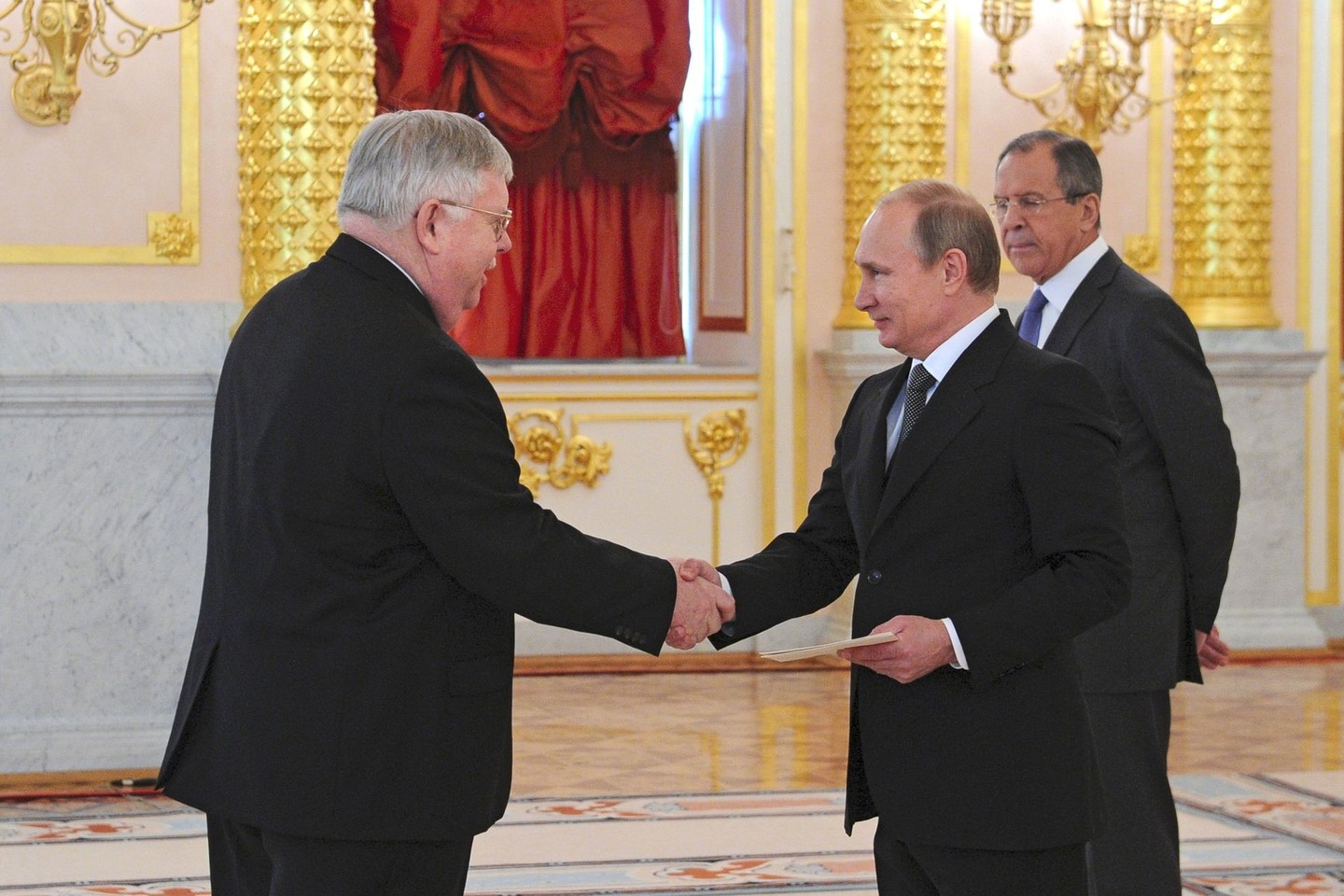 V.Putinas trečiadienį bendravo su JAV ambasadoriumi Rusijoje.