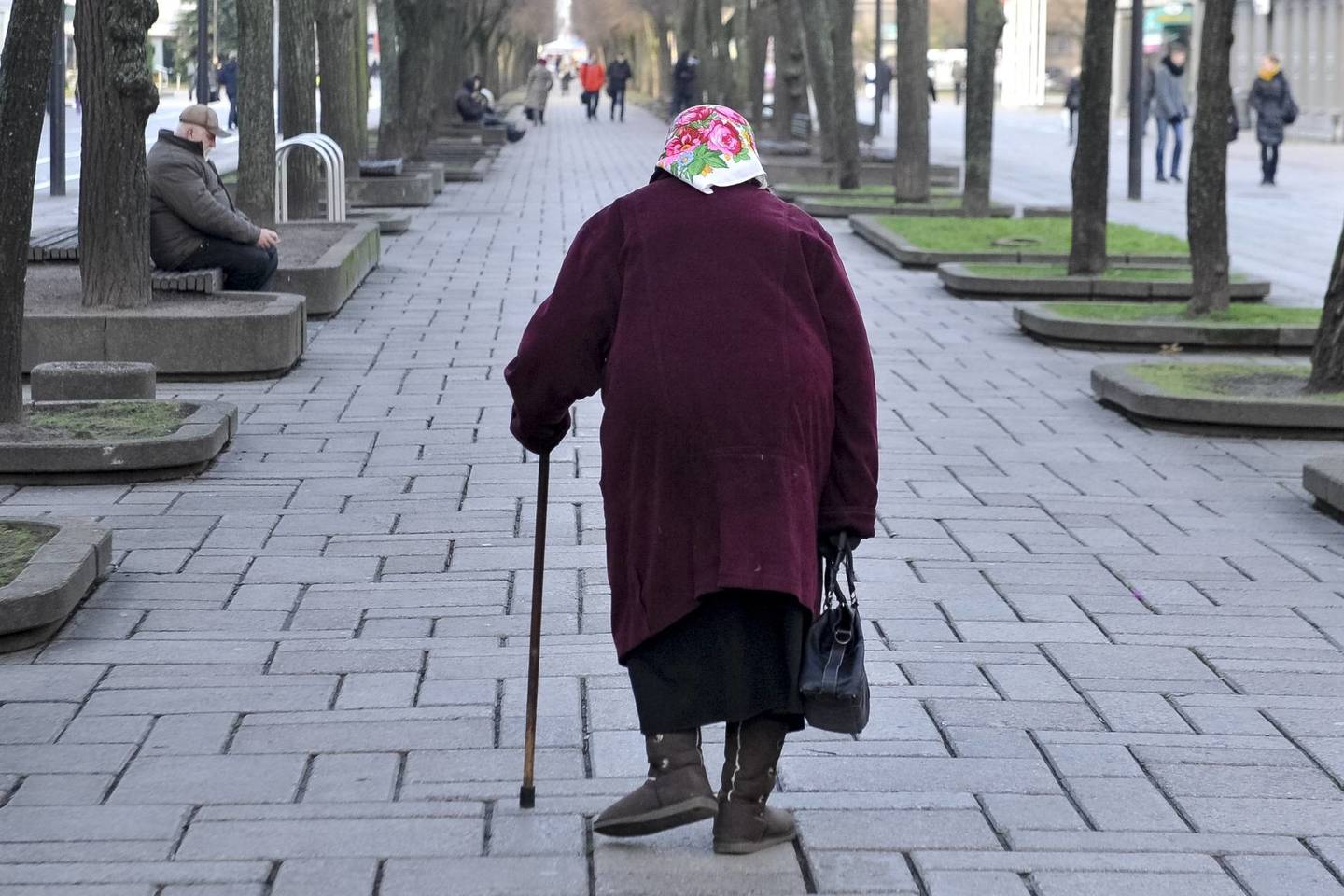 Norėdami atsiimti pensijas pensininkai gali atvykti į bet kurį pašto skyrių.