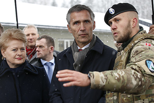 NATO vadovas: ir toliau investuosime į Baltijos šalių saugumą