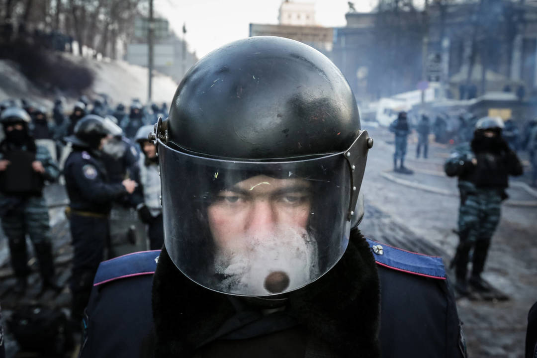 2013 metų lapkričio pabaigoje ukrainiečiai išėjo į gatves, pasipiktinę tuometinio prezidento Viktoro Janukovyčiaus atsisakymu pasirašyti asociacijos sutartį su Europos Sąjunga. Pagrindine protestų ir kovos vieta tapo Kijevo Nepriklausomybės aikštė – Maidanas.<br>V.Balkūno nuotr.