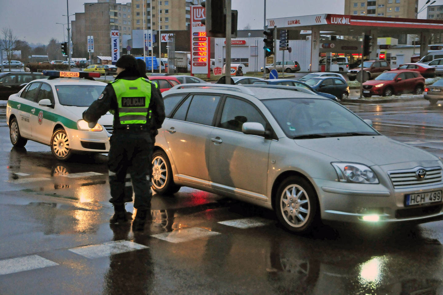 Per avariją pėsčiųjų perėjoje Vilniuje nukentėjo vyras.